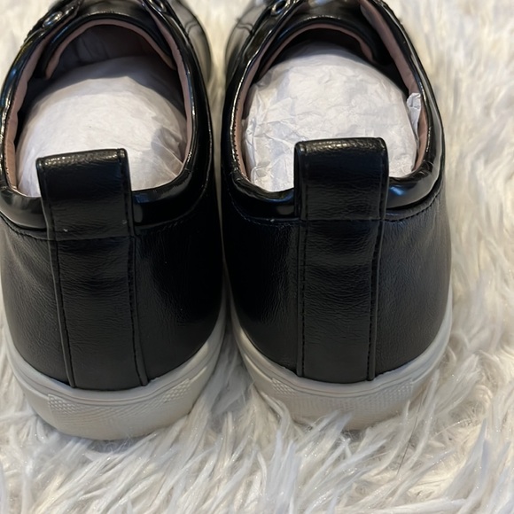 Matt & Nat GAIL WOMEN'S VEGAN LACE UP SNEAKERS in black/white size 7 - Picture 6 of 9